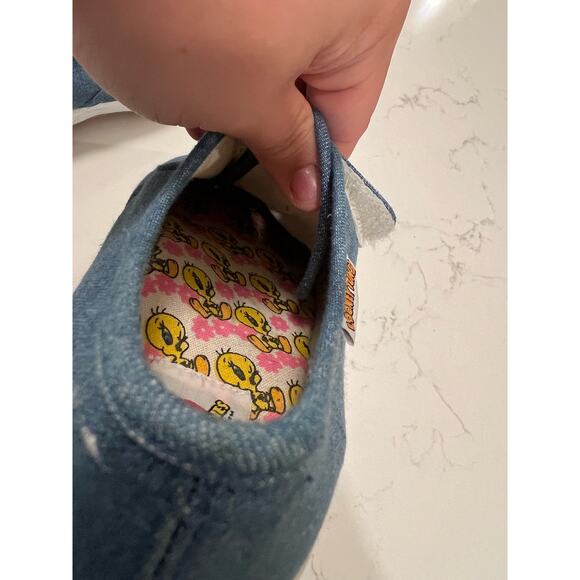 Vintage 90s Looney Tunes Tweety Bird Blue Velcro slip on flat shoes - Picture 12 of 15